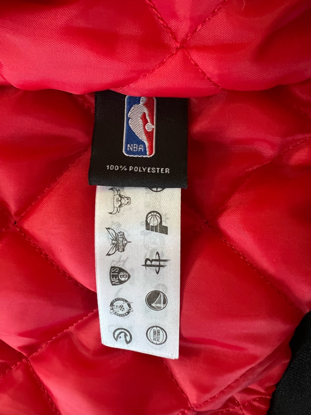 Ultra Game NWT NBA Chicago Bulls Satin Button Up Varsity Jacket, Black/Red, M - Picture 11 of 13
